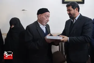 دیدار استاندار همدان با خانواده شهیدان داغی در کبودراهنگ+تصاویر