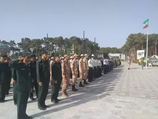 برپایی صبحگاه عمومی به مناسبت سوم خرداد در شهرستان نایین