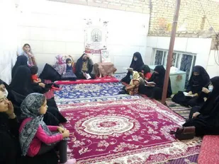 سرکشی از خانواده شهید موسوی  توسط بسیجیان