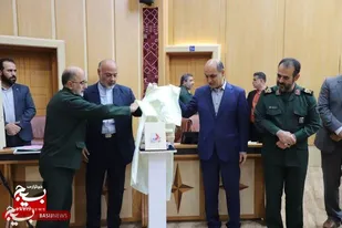 رونمایی از کتاب علمداران عشق در گیلان