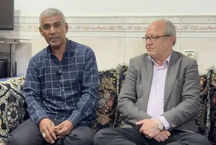 تجلیل از پنج آزاده ۸ سال جنگ تحمیلی در قشم