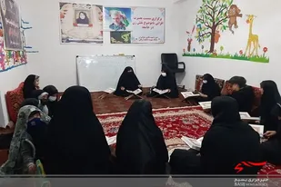 برگزاری جلسه آموزش روان خوانی قرآن بسیجیان خواهر در مسجد امام رضا(ع) چابهار