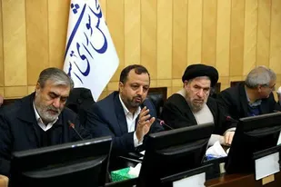 نماینده مردم شیراز خواستار برنامه ریزی وزارتخانه اقتصاد برای بهبود کسب و کار&zwnj;ها و معیشت مردم شد