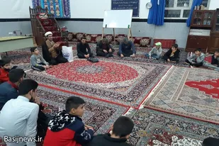 برگزاری نشست جهاد تبیین در پایگاه شهید &laquo;حسین حر حاجی آبادی&raquo; ملایر