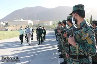 صبحگاه مشترک نیروهای مسلح در شهرکرد