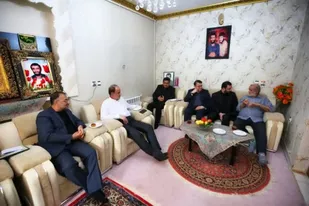 دیدار جانشین وزیر فرهنگ و ارشاد اسلامی با پدر شهیدان &laquo;حاجی بابایی&raquo;