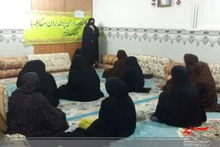 مادران با کنترل فرزندان خود در مسئله مقابله با تهاجم فرهنگی پرچمدار هستند