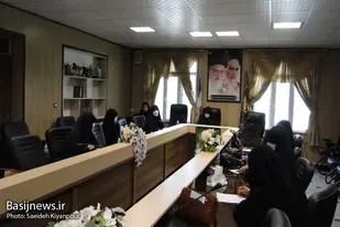 نشست صمیمی مسئول بسیج جامعه زنان کشور با فرماندهان بسیج همدان