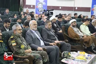 فرماندهان نظامی، ولایتمداری شهدا را سرلوحه کار خود قرار دهند