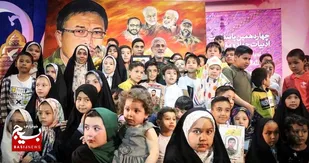 پاسداشت ادبیات جهاد و مقاومت در مشهد/گفتگوی نویسنده کتاب خاتون و قوماندان + عکس و فیلم