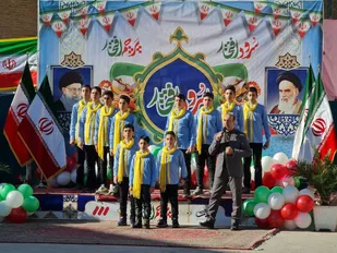 گلبانگ سرود افتخار از بسطام به گوش ایران رسید+ تصاویر