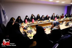باید مخاطب را با شهید سلیمانی آشنا کنیم