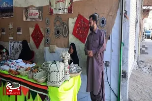 سپاه در منطقه ایرندگان بازارچه فروش محصولات گیاهی و صنایع دستی ایجاد کرد