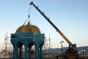 ساخت 12 یادمان شهدا در مهریز با اعتباری افزون بر پنج میلیارد ریال