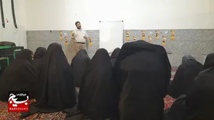 کارگاه آموزشی ساخت فیلم برای بانوان محله دروازه&zwnj;ری قم برگزار شد