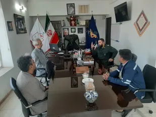 دیدار رئیس اداره برق شهرستان پیشوا با فرمانده سپاه