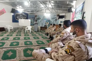 سربازان از ارکان مهم نظام هستند