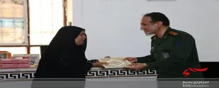 دیدار فرمانده سپاه امام رضا(ع)شهرستان دشتی با خانواده شهید تاج الدین در روستای اسلام آباد بخش شنبه از توابع شهرستان دشتی