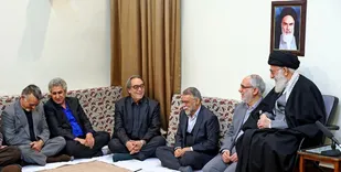 هدف &laquo;غیررسمی&raquo; نشان دادن فضای صمیمی دیدار با رهبری بود/ تقاضای حاضران برای رسانه ای شدن جلسات