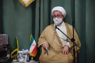 تهیه تبلت برای دانش&zwnj;آموزان محروم در اولویت خیران باشد