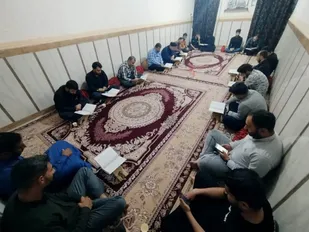 برگزاری جلسات هفتگی  حفظ و روانخوانی قرآن درمنازل آغاجاری