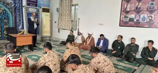 نشست بصیرتی با موضوع دفاع مقدس در زهک برگزار شد