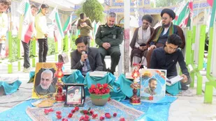 جز خوانی قرآن در گلزار شهدای اندوان خمینی&zwnj;شهر