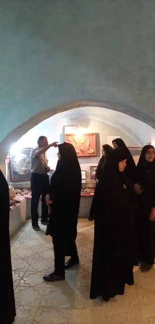 حوزه فاطمه الزهرا سلام الله علیها سپاه زرند در دهستان دشتخاک زرند برگزار گردید/تهیه جهیزیه برای زوج نیازمند