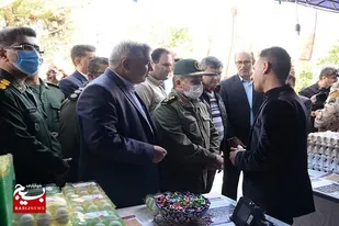 ۵۲ غرفه عرضه و فروش محصولات کارآفرینان استان برپا شد