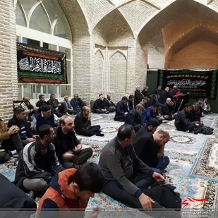 تقرب به خدا بواسطه اتصال به اهل بیت است