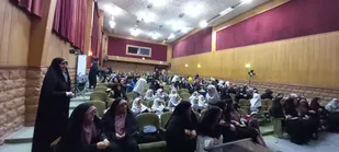 &nbsp;جشن &laquo;ایران بانو&raquo; همزمان با ایام الله دهه فجر در قم برگزار شد