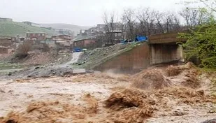سپاه با تمام توان در کنار سیل زدگان شهرستان لردگان  است