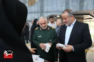 بازدید استاندار خراسان جنوبی و فرمانده سپاه انصارالرضا علیه&zwnj;السلام از نمایشگاه دستاوردهای بسیج سازندگی استان