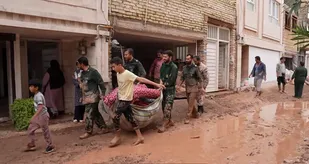 بسیج و سپاه حافظ جان مردم در مناطق سیل زده بودند
