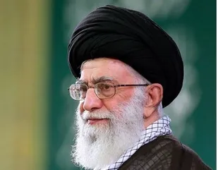 تسلیت رهبری در پی درگذشت مادر امام جمعه تبریز