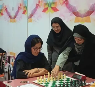 چهاردهمین دوره مسابقات شطرنج جام قزوین آغاز شد