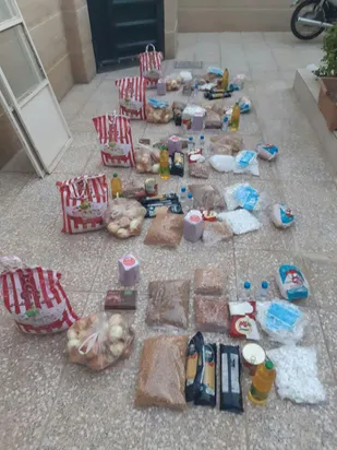توزیع ۱۰۵ بسته کمک معیشتی ومومنانه در ماه مبارک رمضان