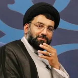 حاج قاسم سلیمانی نمونه ی یک مدیر با اخلاص بود که با حداقل امکانات حداکثر بازدهی را حاصل کرد