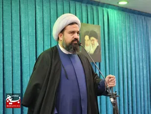 آینده&zwnj;ی انقلاب در دست جوانان است