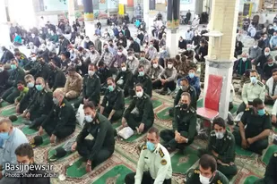 حضور نیروهای نظامی و انتظامی شهرستان ملایر در نمازجمعه