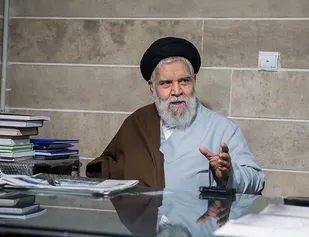 آیت الله سید محمود هاشمی مجد از شاگردان برجسته امام خمینی (ره) و استاد خوب حوزه علمیه قم بودند