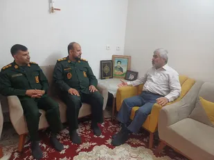 فرمانده سپاه کلاله به عیادت خبرنگار پیشکسوت صداوسیما رفت