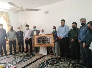 تجلیل از آزادگان سرافراز هشت سال دفاع مقدس درشهرکوهیج بستک