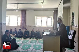 دشمن به دنبال دگرگونی و استحاله هویت جمهوری اسلامی است
