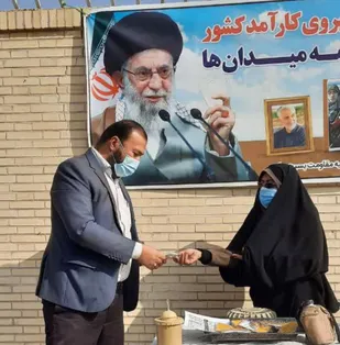 کار فرهنگی مسئول سازندگی حوزه زینبیه به مناسبت هفته بسیج