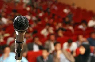مناظرات تخصصی مسیر علمی و مستدل مشارکت دانشجویان در حل&zwnj; مشکلات جامعه است