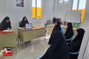 دورهمی کنشگران عفاف و حجاب در سرخه برگزار شد