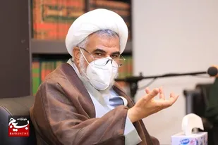 انقلاب اسلامی از تندبادهای بسیار بزرگ&zwnj;تری عبور کرده است