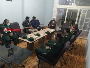 دیدار فرماندهی و پرسنل و بسیجیان گردان 122امام حسین علیه السلام با امام جمعه یزدانشهر
