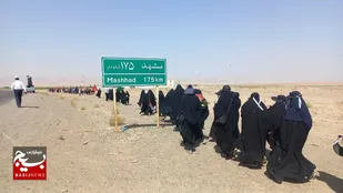 آغاز حرکت پیاده ۱۷۵ کیلومتری مرزنشینان صالح آباد به مشهدالرضا + عکس و فیلم